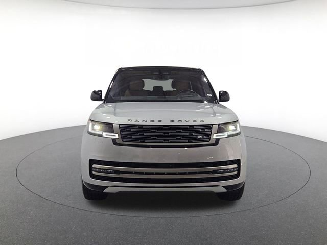 Used 2023 Land Rover Range Rover SE AWD/4WD image 2