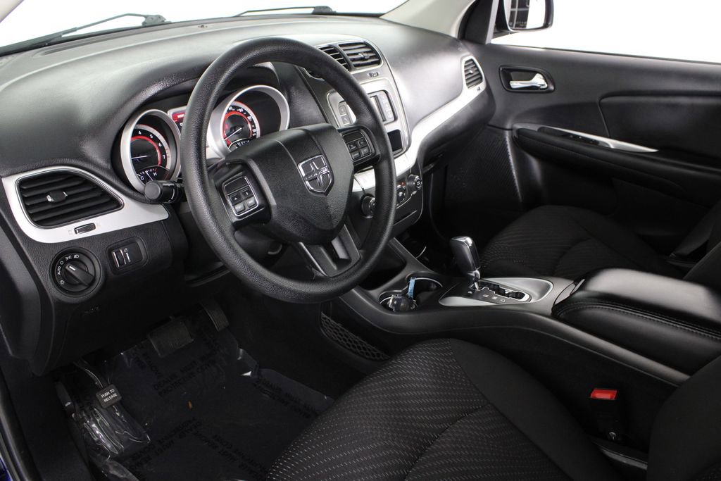 Used 2018 Dodge Journey SE image 16