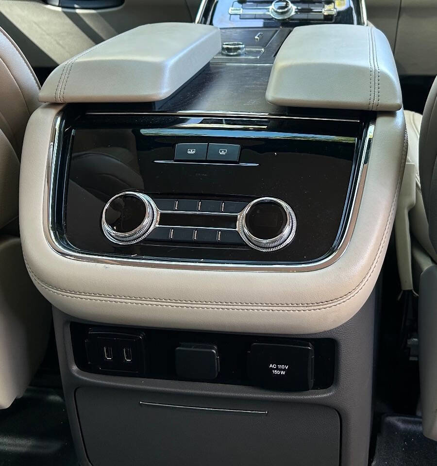 Used 2018 Lincoln Navigator Reserve w/ Technology Package image 19