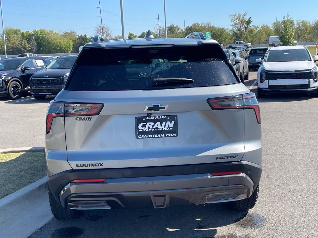 Used 2025 Chevrolet Equinox ACTIV w/ Safety and Technology Package FWD image 6
