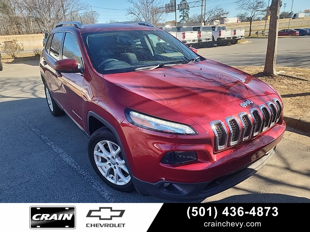 Used 2017 Jeep Cherokee Latitude image 1