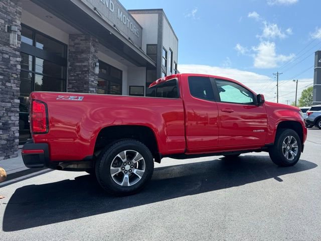Used 2017 Chevrolet Colorado Z71 AWD/4WD image 2