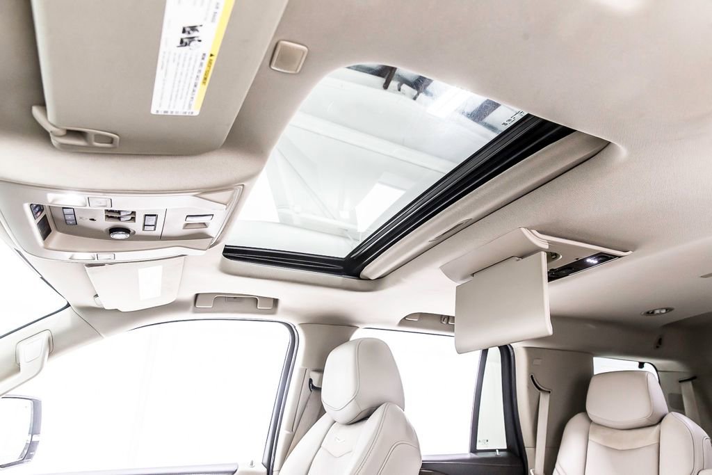 Used 2020 Cadillac Escalade Premium Luxury image 17