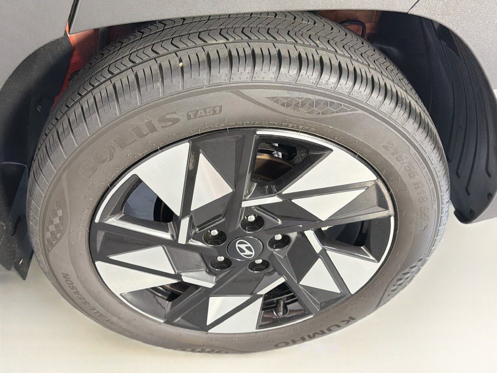 Used 2024 Hyundai Kona SEL FWD image 32