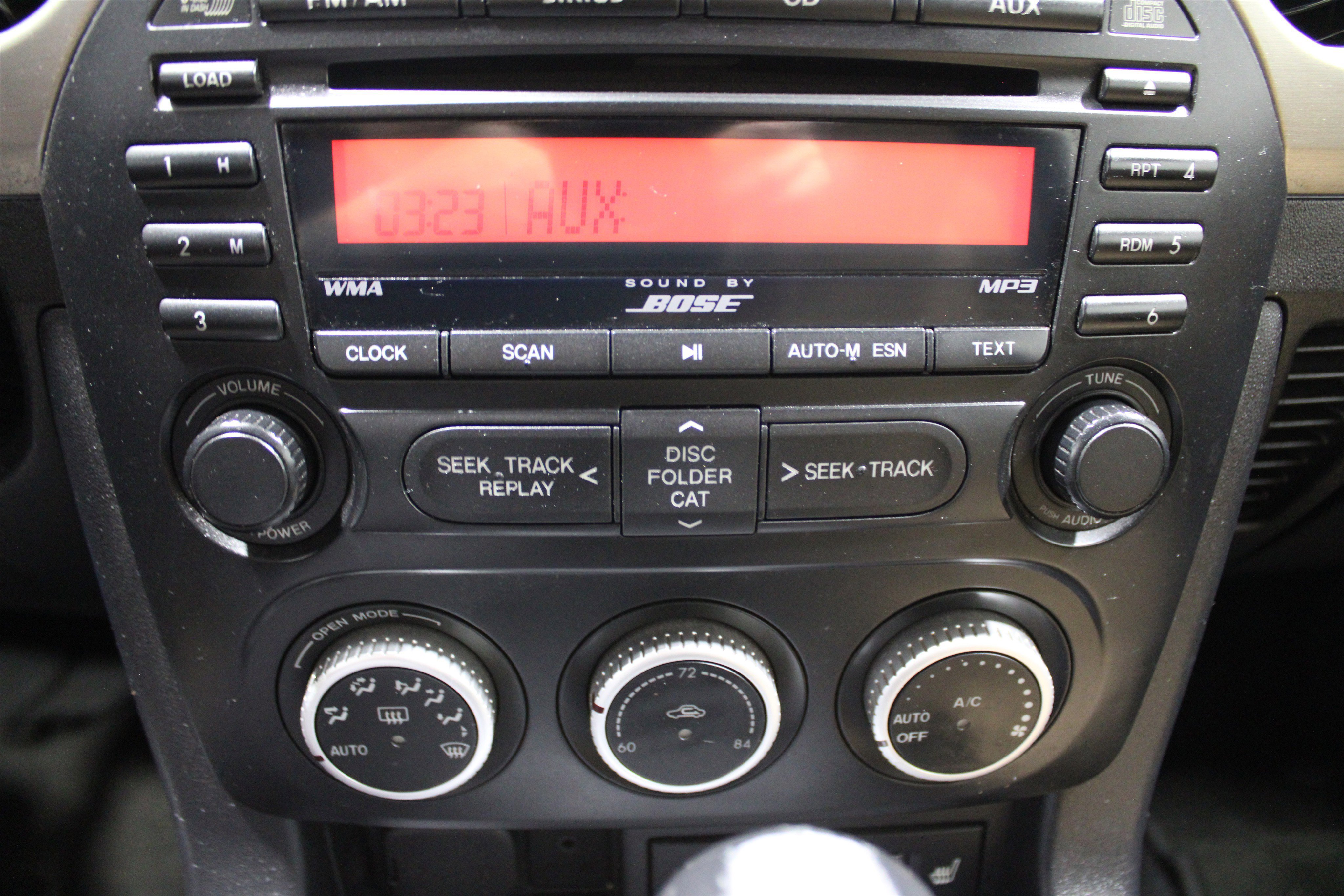 Used 2010 MAZDA MX-5 Miata Grand Touring w/ Premium Pkg image 16