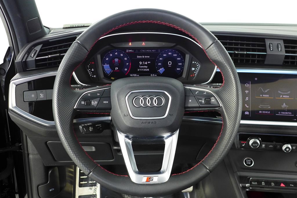 Used 2025 Audi Q3 2.0T Premium Plus w/ Premium Plus Package image 27