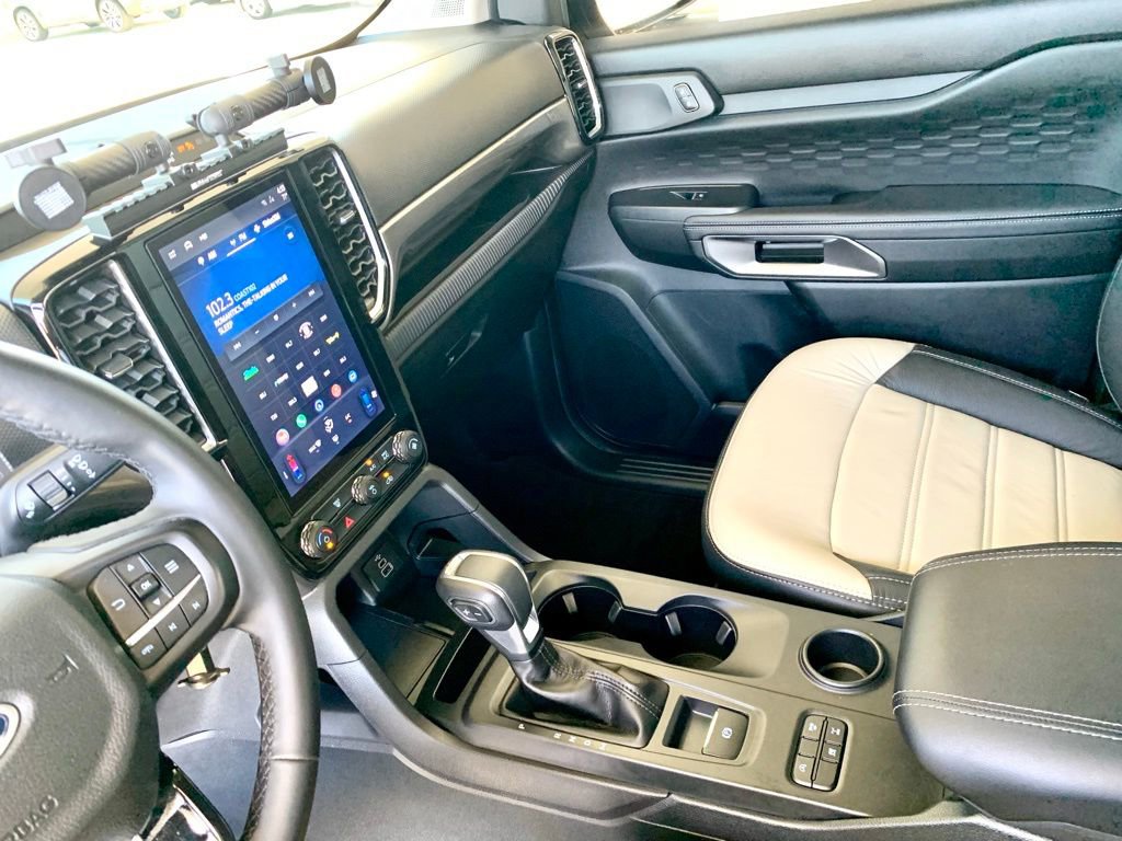 Used 2025 Ford Ranger XLT w/ Trailer Tow Package image 36