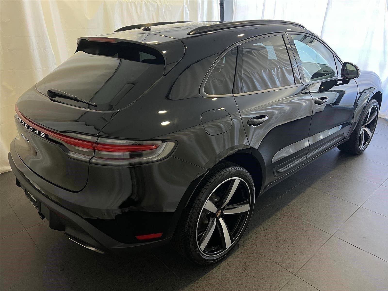 Used 2026 Porsche Macan image 9