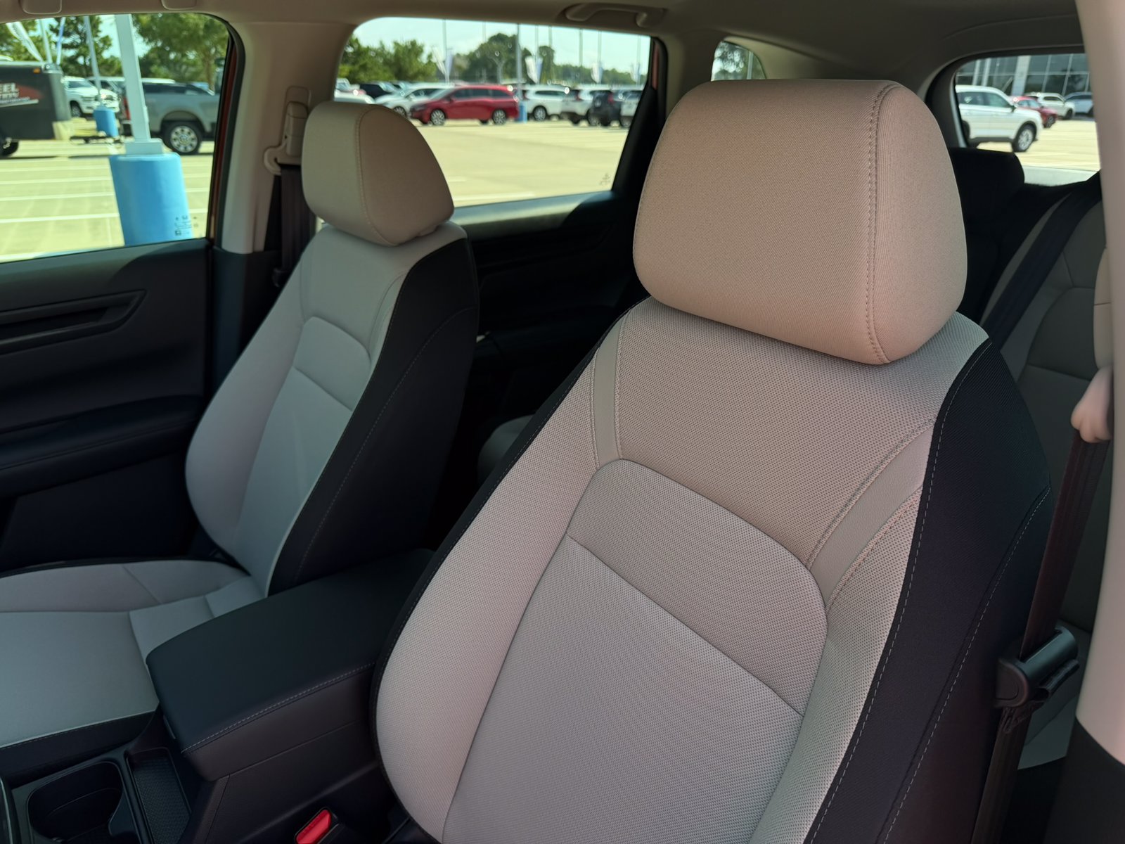Used 2026 Honda CR-V EX image 12