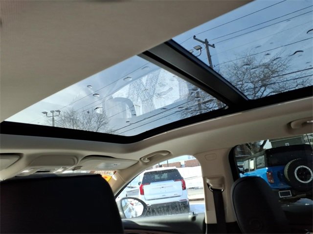 Used 2023 Buick Envision Avenir image 14