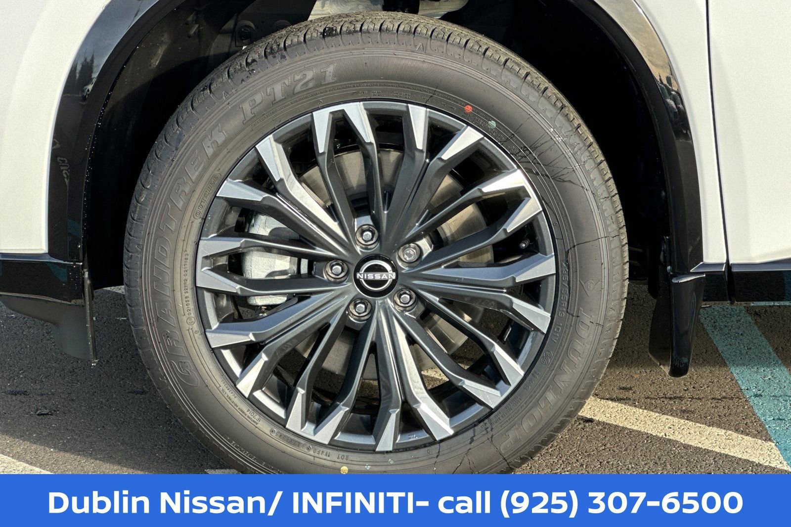 New 2026 Nissan Rogue Platinum w/ Tech Package AWD/4WD image 33