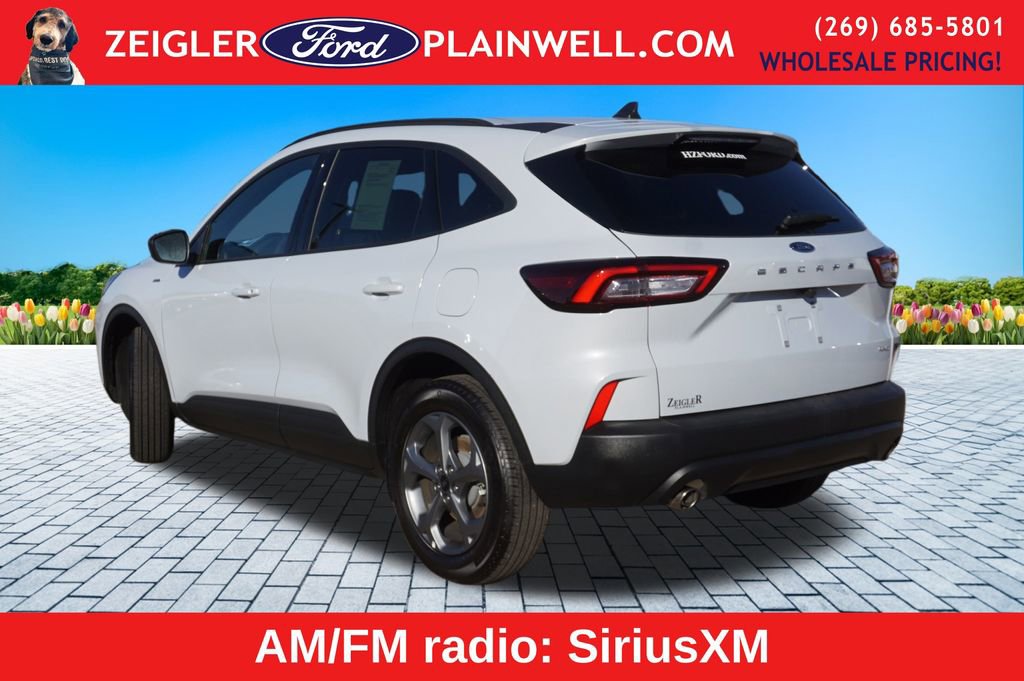 Used 2025 Ford Escape ST-Line image 3