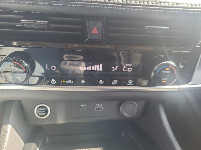 Used 2021 Nissan Rogue SV w/ Premium Package FWD image 20