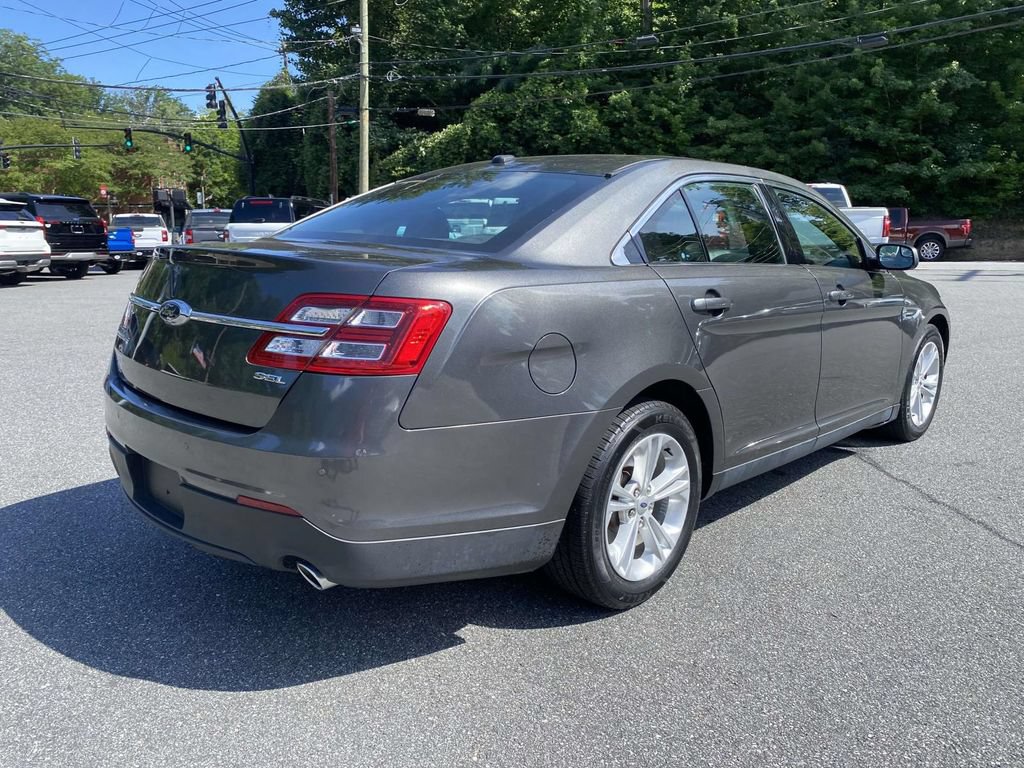 Used 2019 Ford Taurus SEL w/ Equipment Group 201A FWD image 6
