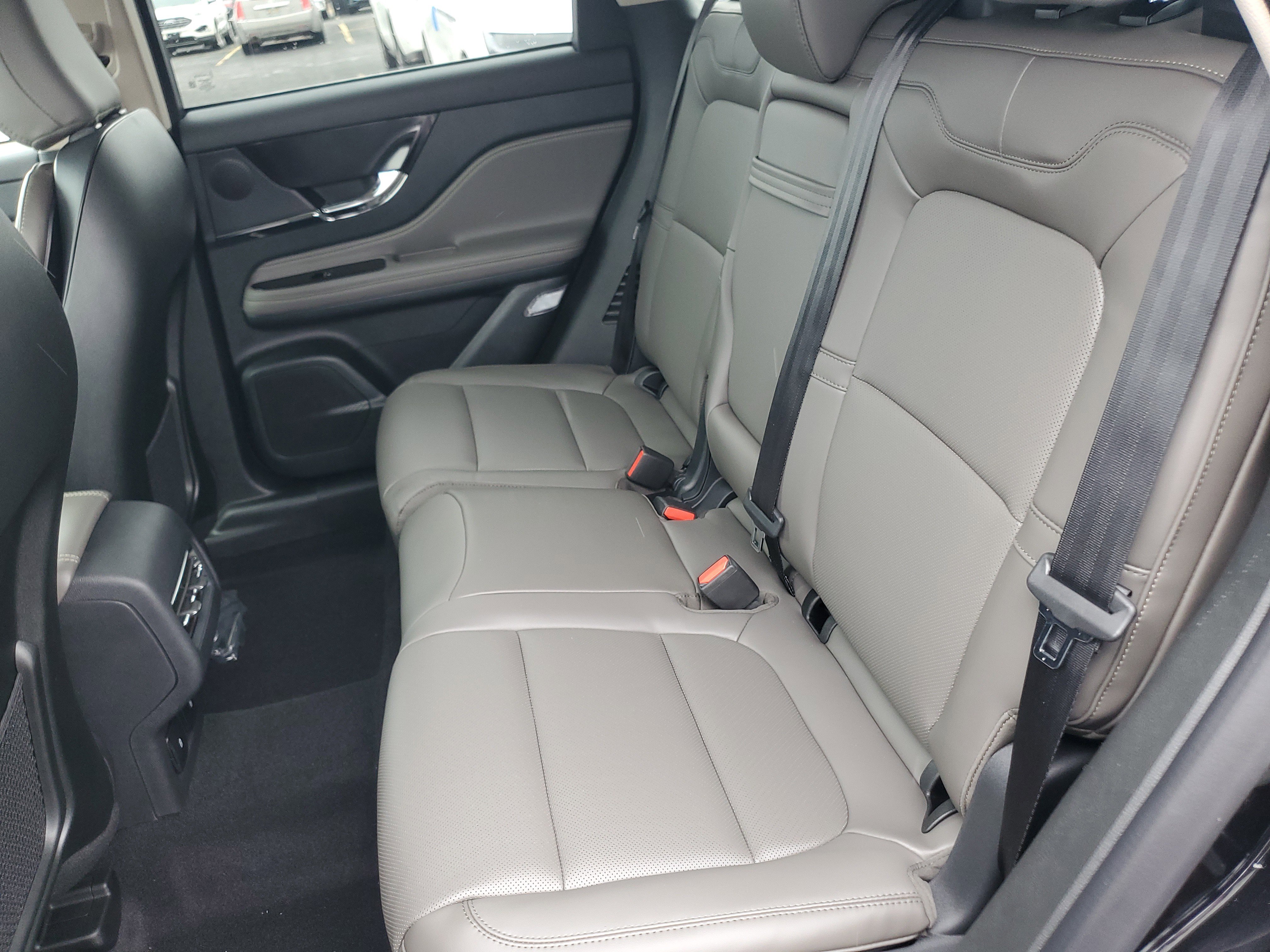 New 2026 Lincoln Corsair Premiere AWD/4WD image 28