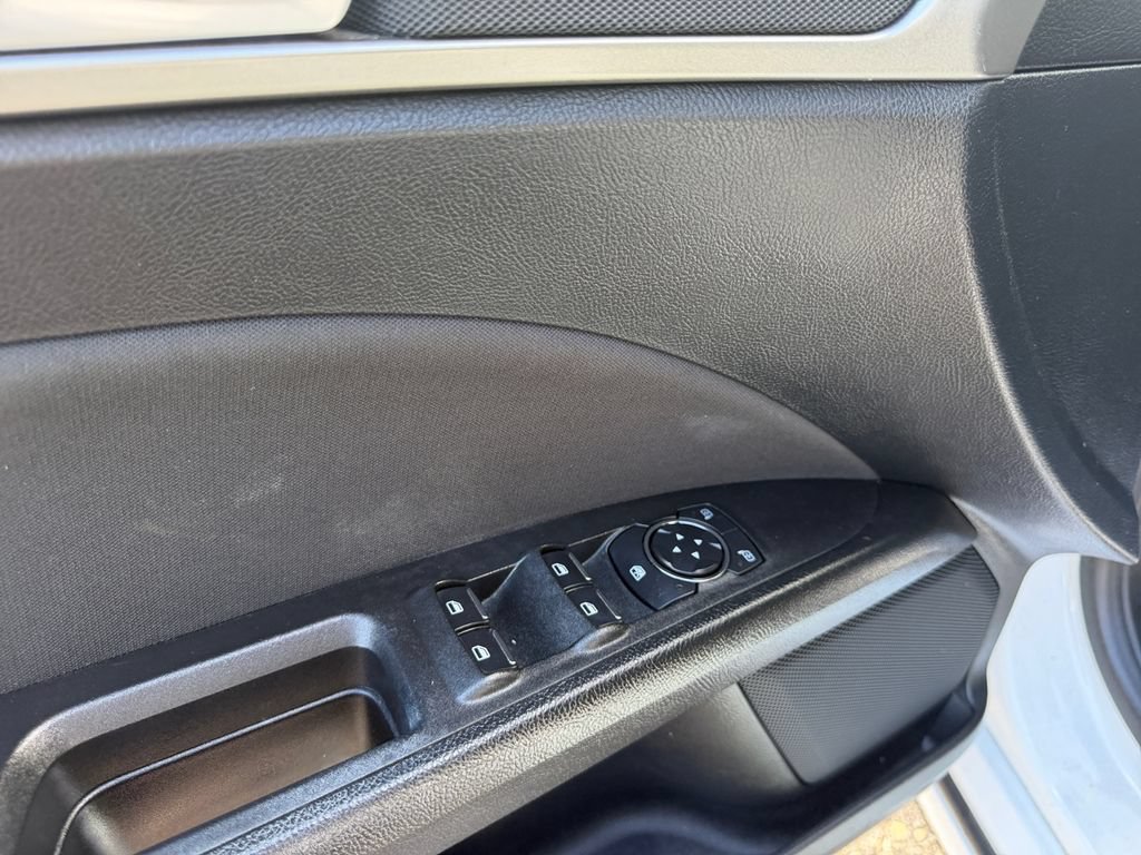 Used 2020 Ford Fusion SE AWD/4WD image 11