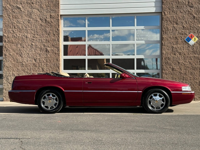 Used 1995 Cadillac Eldorado Touring image 2