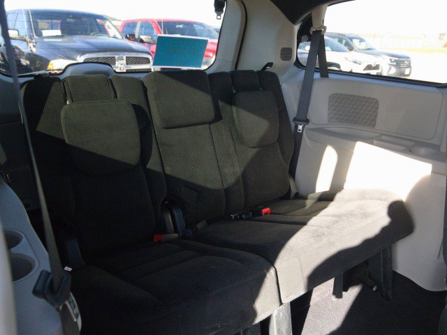 Used 2017 Dodge Grand Caravan SE image 28
