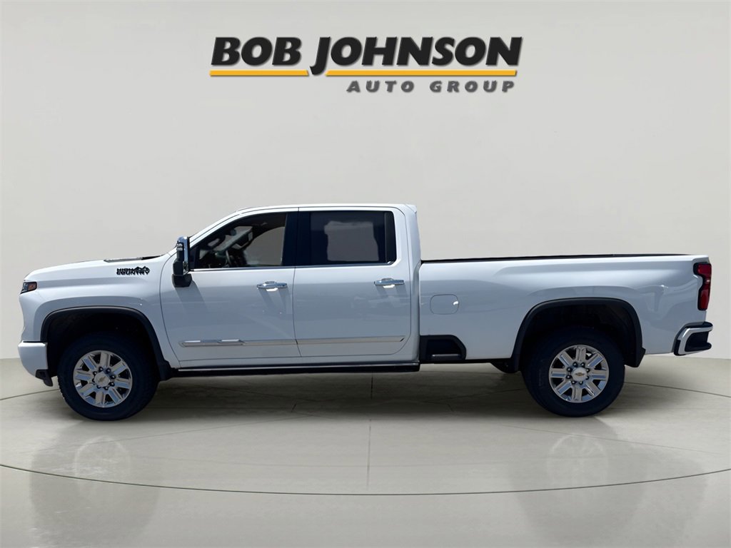 New 2025 Chevrolet Silverado 3500 High Country w/ LPO, Dark Essentials Package image 4