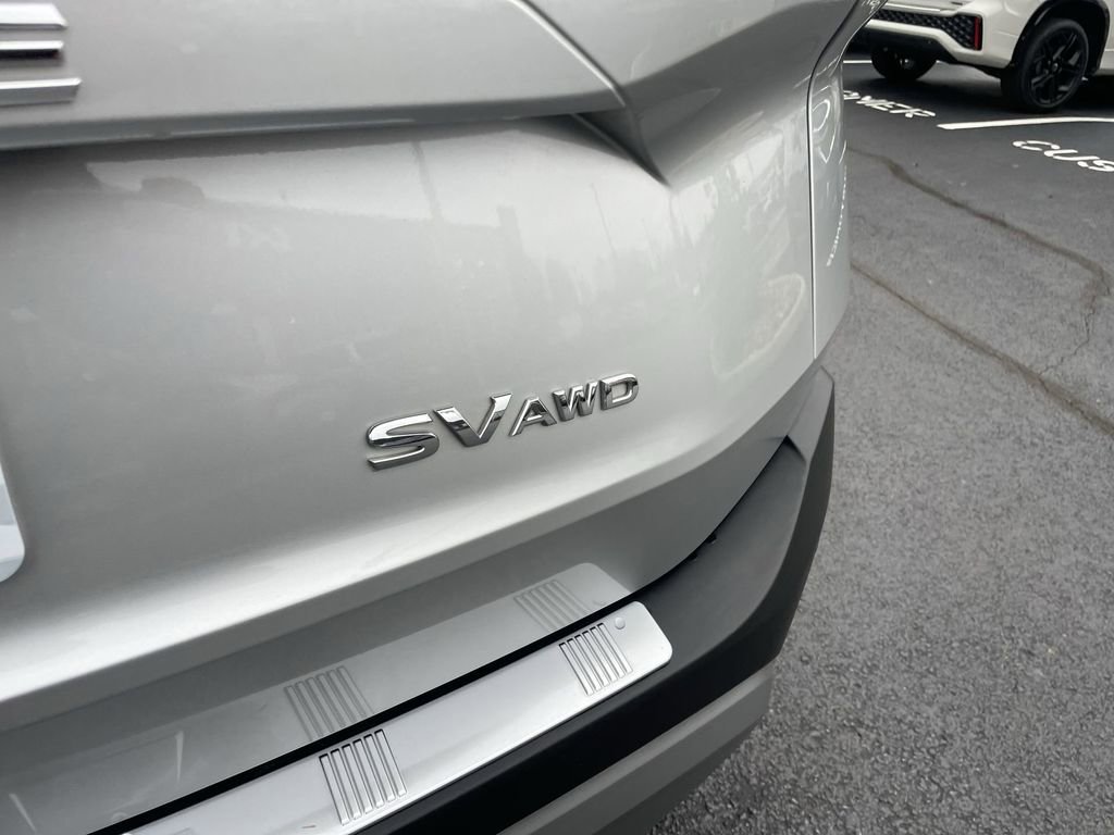 Used 2023 Nissan Rogue SV image 6