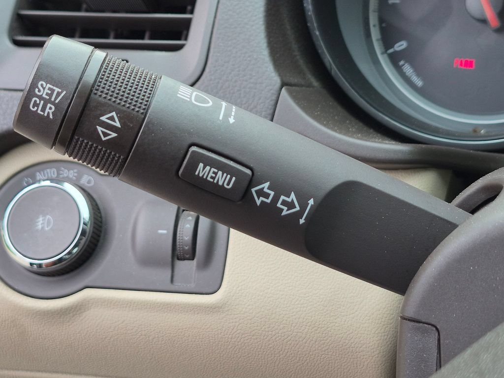 Used 2011 Buick Regal CXL Turbo w/ TO2 Preferred Equipment Group FWD image 19