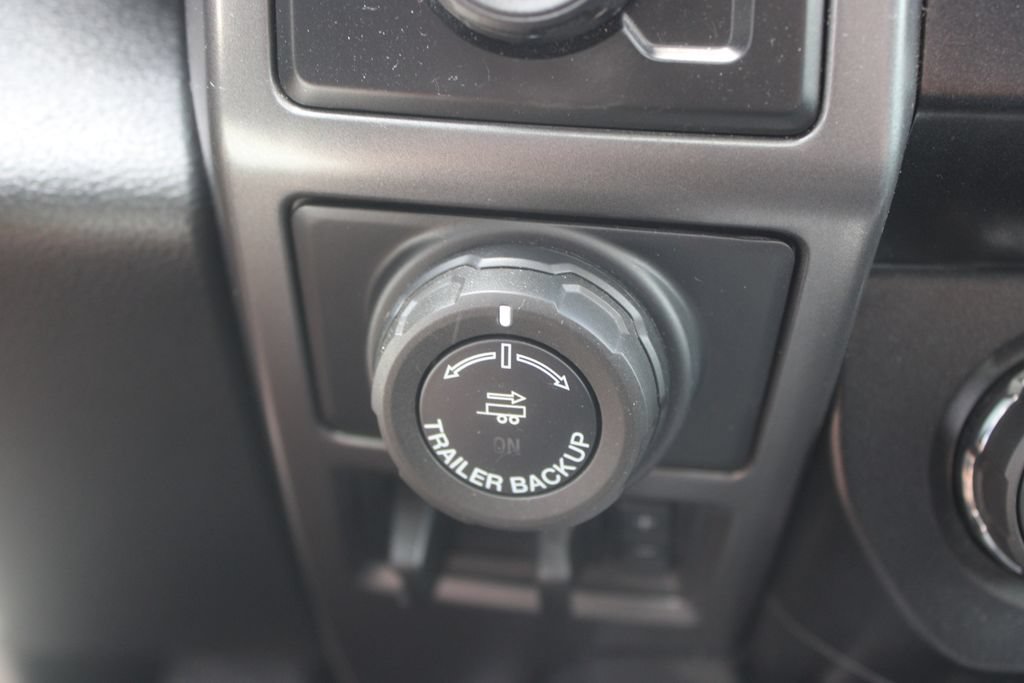 Used 2020 Ford F150 XLT w/ Equipment Group 302A Luxury AWD/4WD image 32