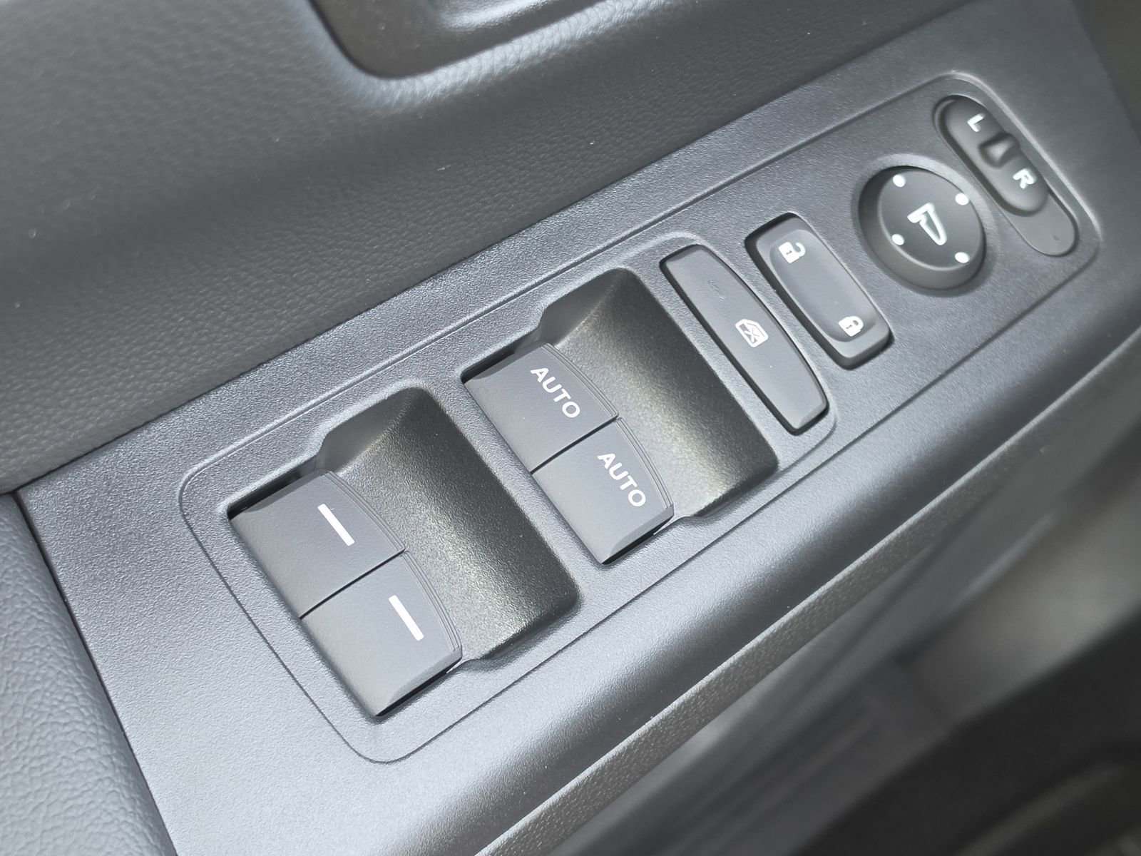 New 2026 Honda CR-V EX image 13