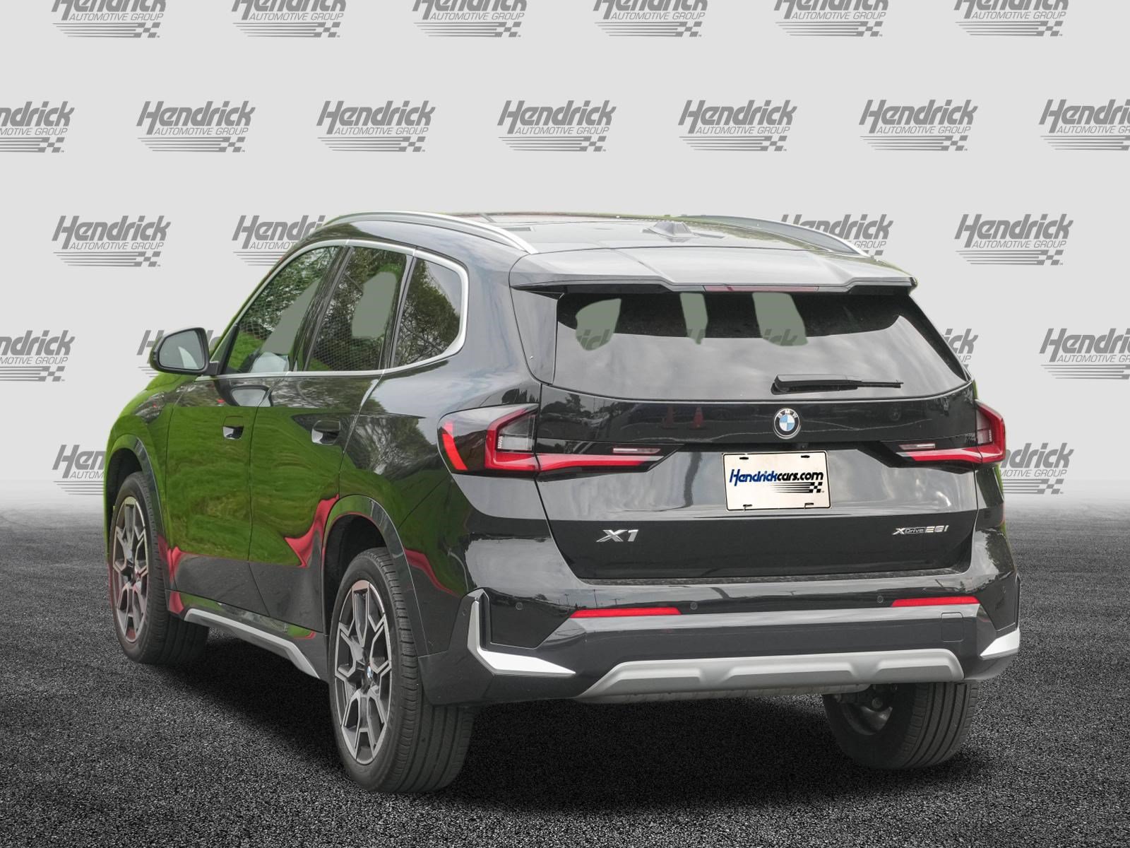 Certified 2025 BMW X1 xDrive28i AWD/4WD image 7