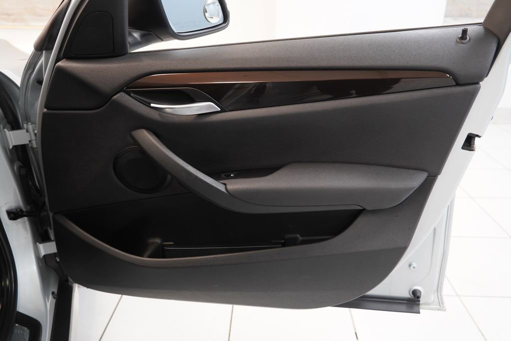 Used 2015 BMW X1 xDrive28i image 33
