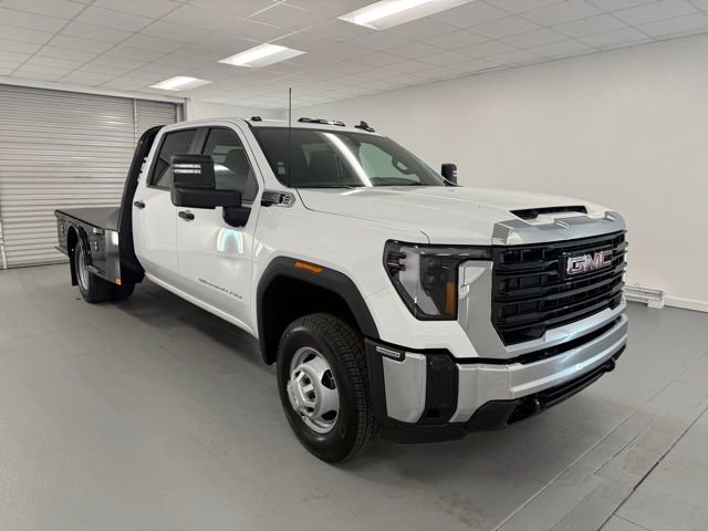 New 2026 GMC Sierra 3500 Pro w/ Convenience Package image 3