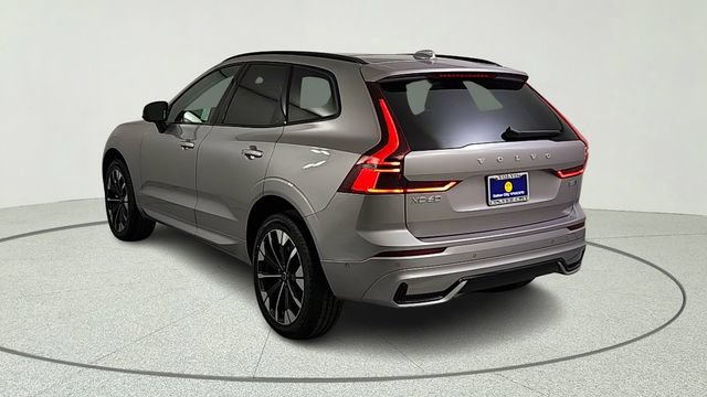 New 2026 Volvo XC60 B5 Plus w/ Climate Package PRO AWD/4WD image 8