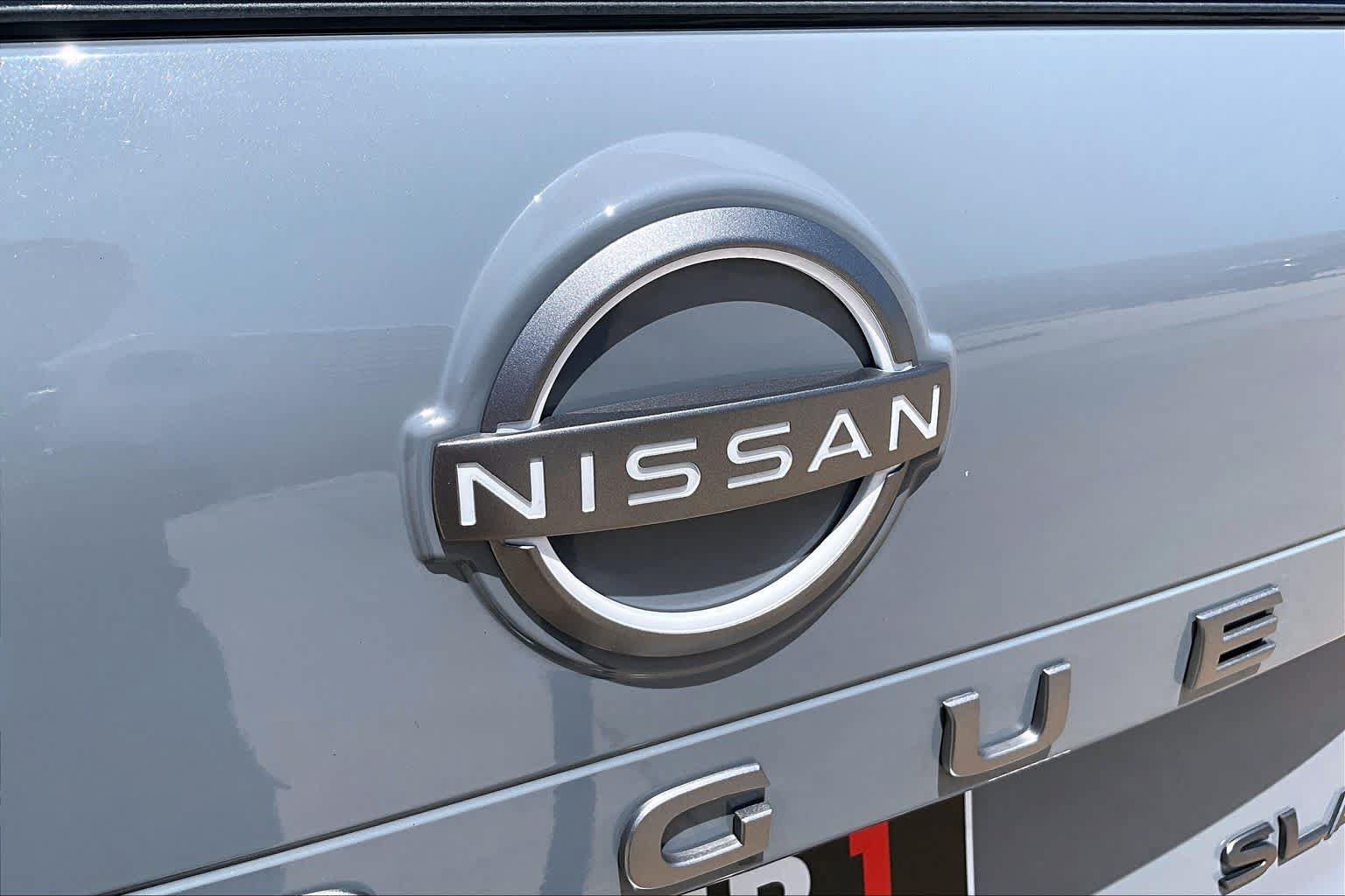 Certified 2025 Nissan Rogue SL AWD/4WD image 29
