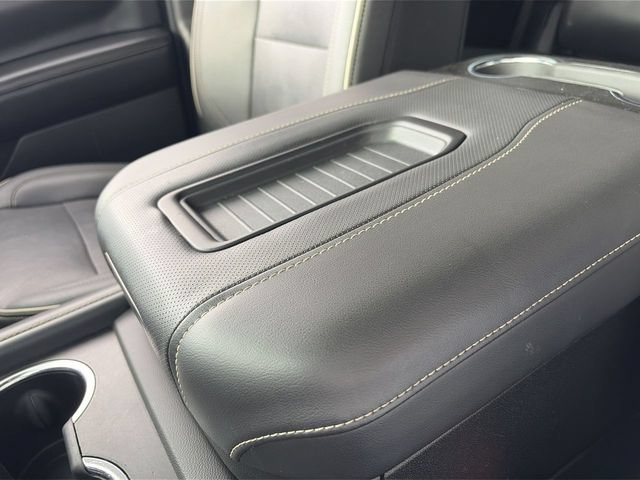 Used 2023 Chevrolet Tahoe Premier AWD/4WD image 30