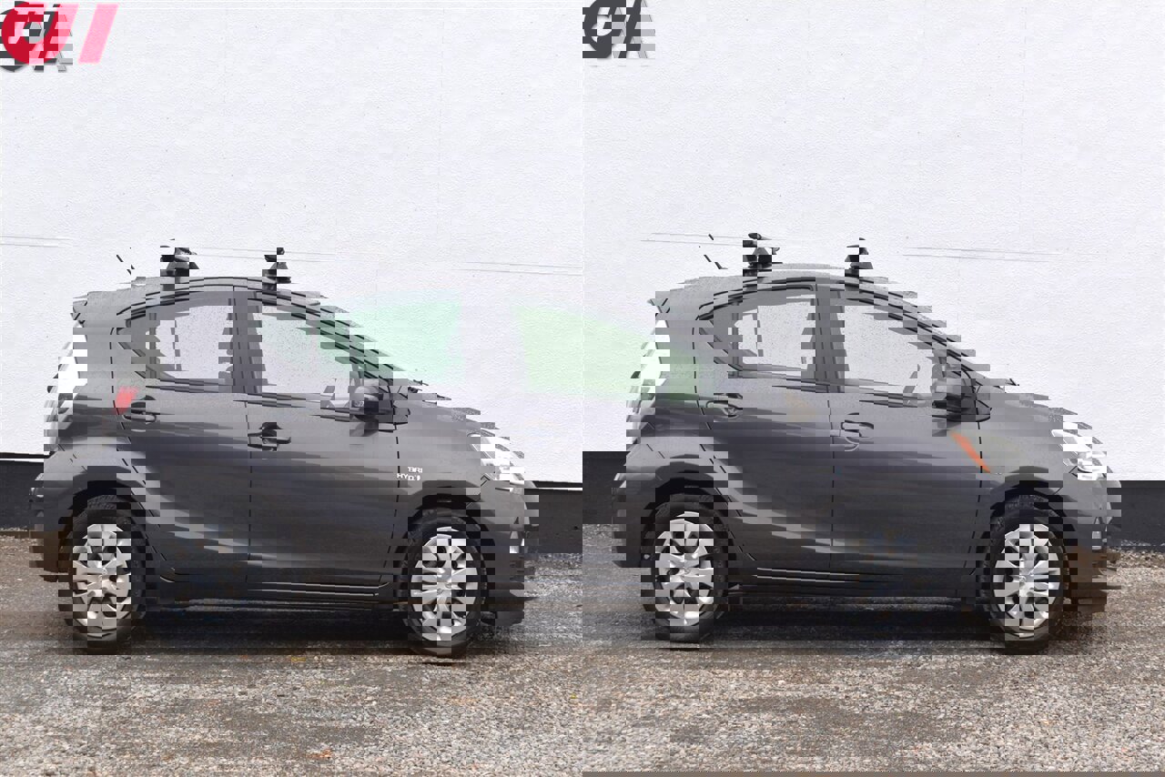 Used 2013 Toyota Prius C Two image 6