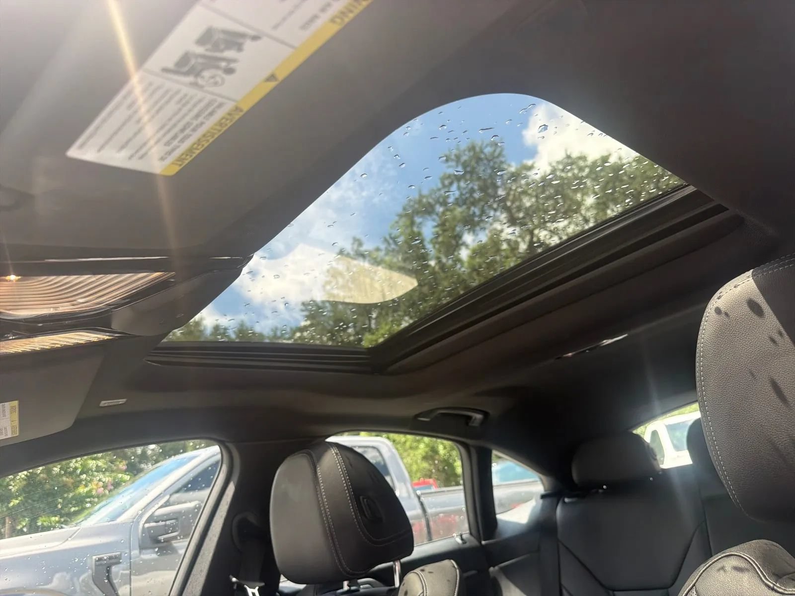 Used 2023 BMW i4 eDrive35 RWD image 11