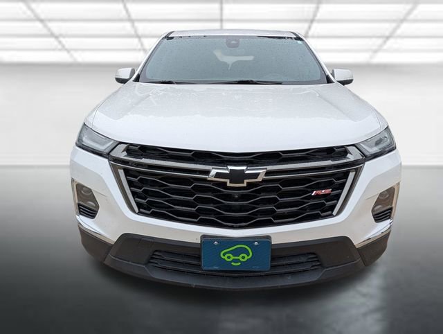 Used 2023 Chevrolet Traverse RS w/ LPO, Floor Liner Package FWD image 2