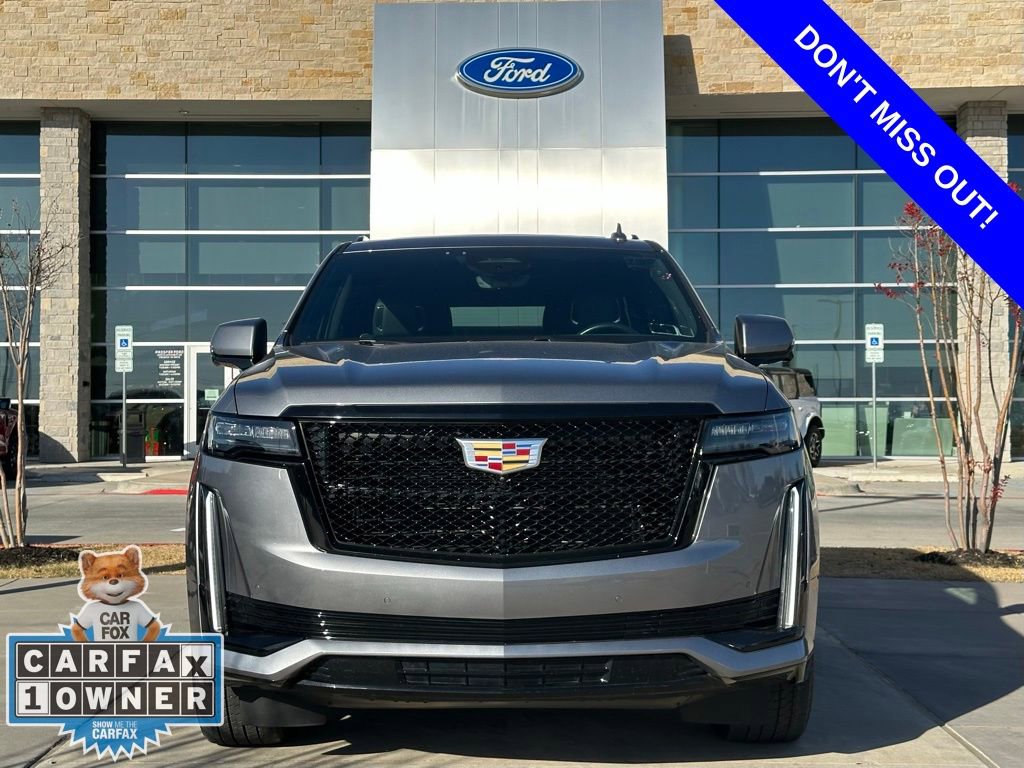 Used 2022 Cadillac Escalade Sport image 2