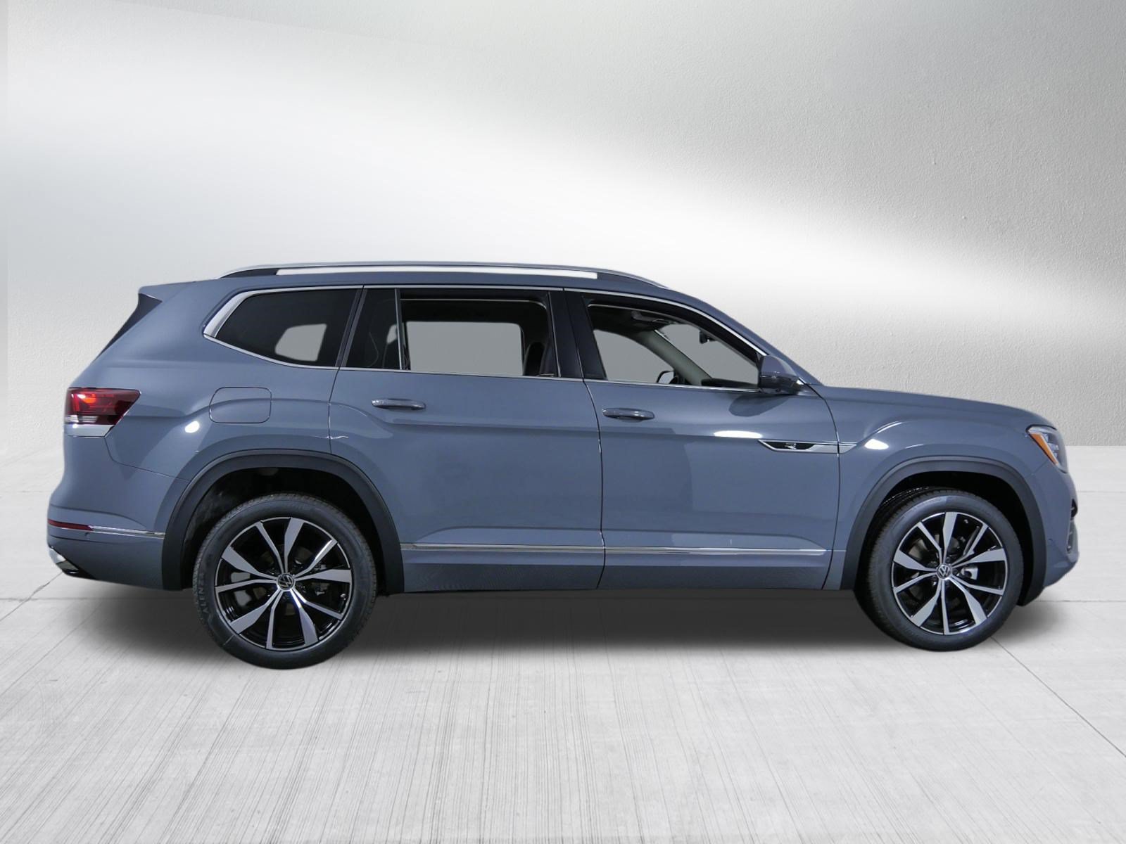 New 2026 Volkswagen Atlas SEL Premium R-Line AWD/4WD image 8