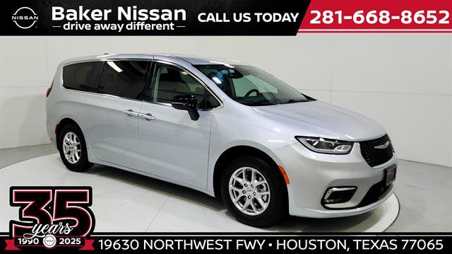 Used 2024 Chrysler Pacifica Touring-L