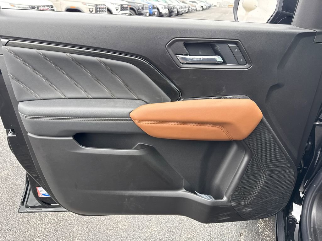 New 2026 GMC Canyon AT4 image 14