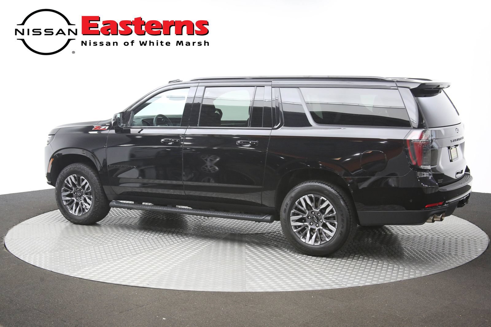 Used 2025 Chevrolet Suburban Z71 AWD/4WD image 66