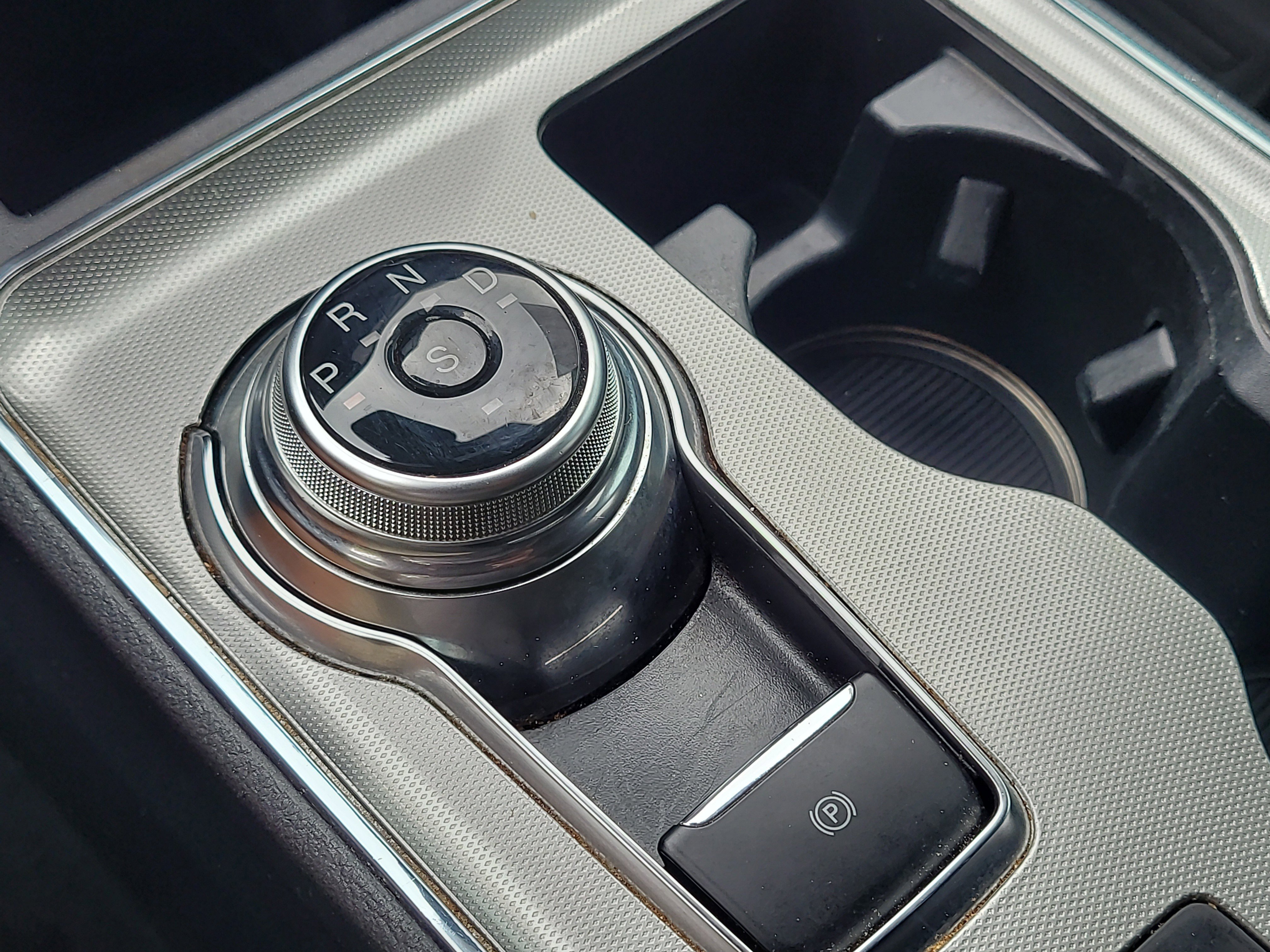 Used 2022 Ford Edge ST AWD/4WD image 30