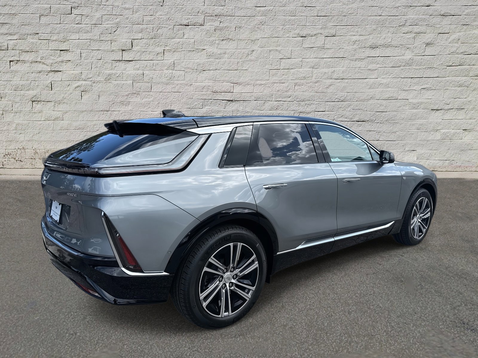 New 2026 Cadillac Lyriq Luxury image 7