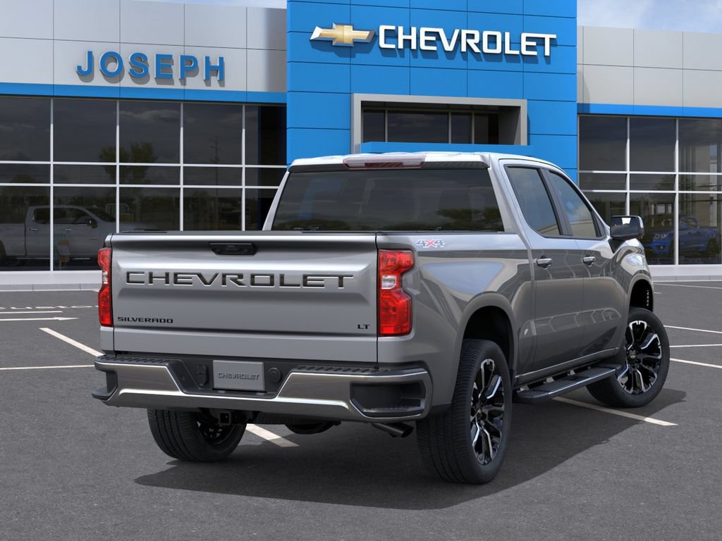 New 2026 Chevrolet Silverado 1500 LT w/ LPO, Dark Essentials Package AWD/4WD image 4