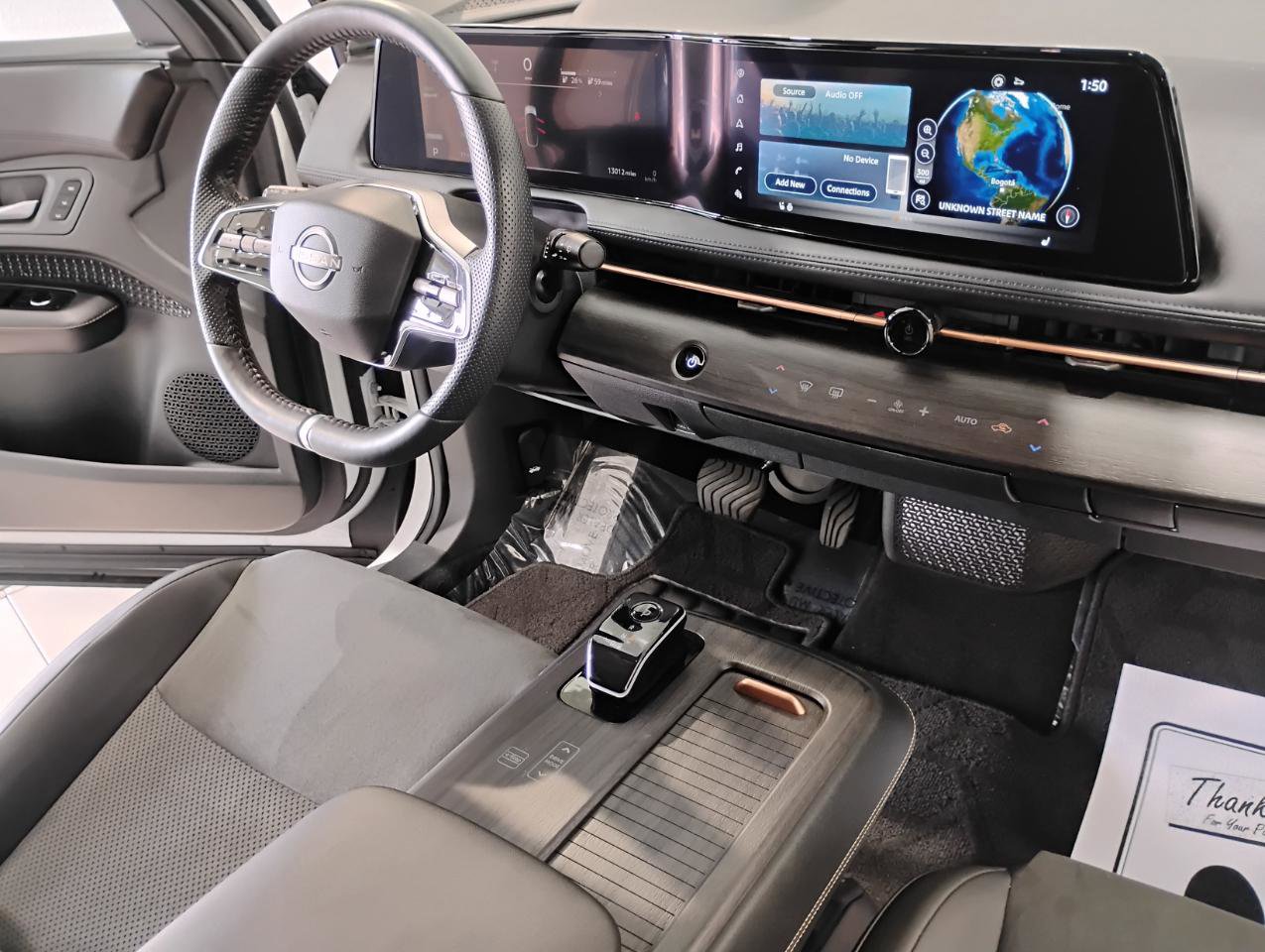 Used 2024 Nissan Ariya AWD image 38