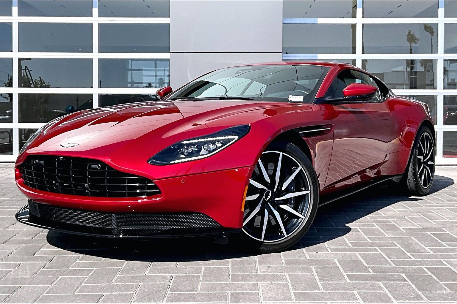 Used 2023 Aston Martin DB11 Coupe RWD image 1
