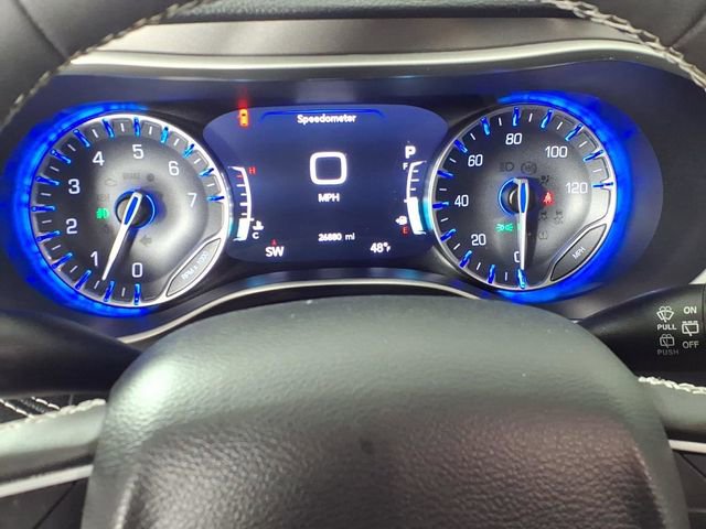 Used 2023 Chrysler Pacifica Touring-L image 19
