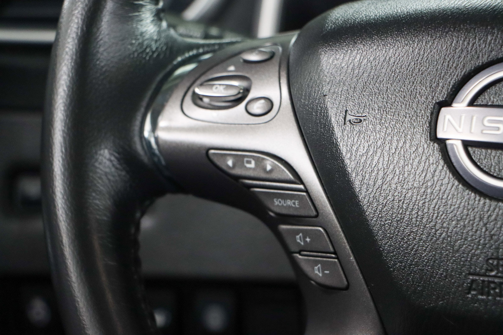 Used 2023 Nissan Murano SL w/ SL Moonroof Package image 13