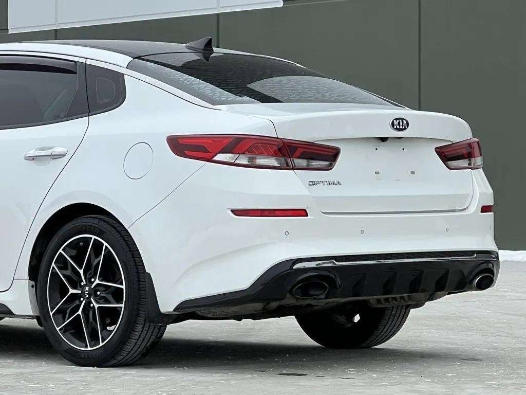 Used 2020 Kia Optima SE image 8
