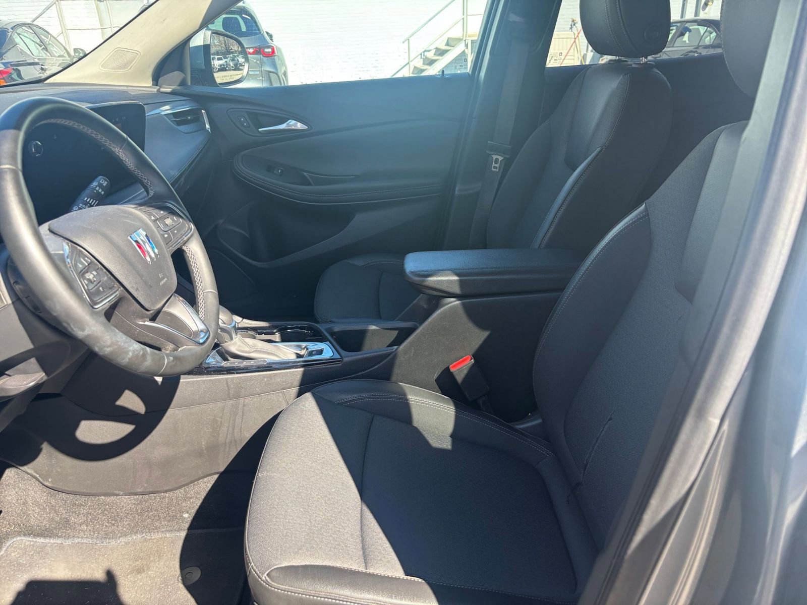 Used 2025 Buick Encore GX Preferred image 25